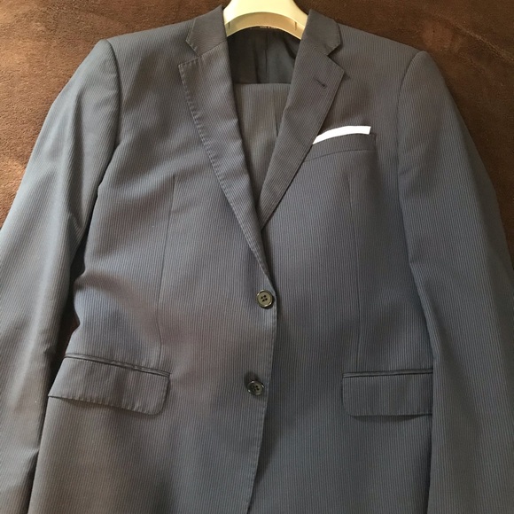 Giorgio Armani, navy blue pinstripe tailored suit - Picture 3 of 4